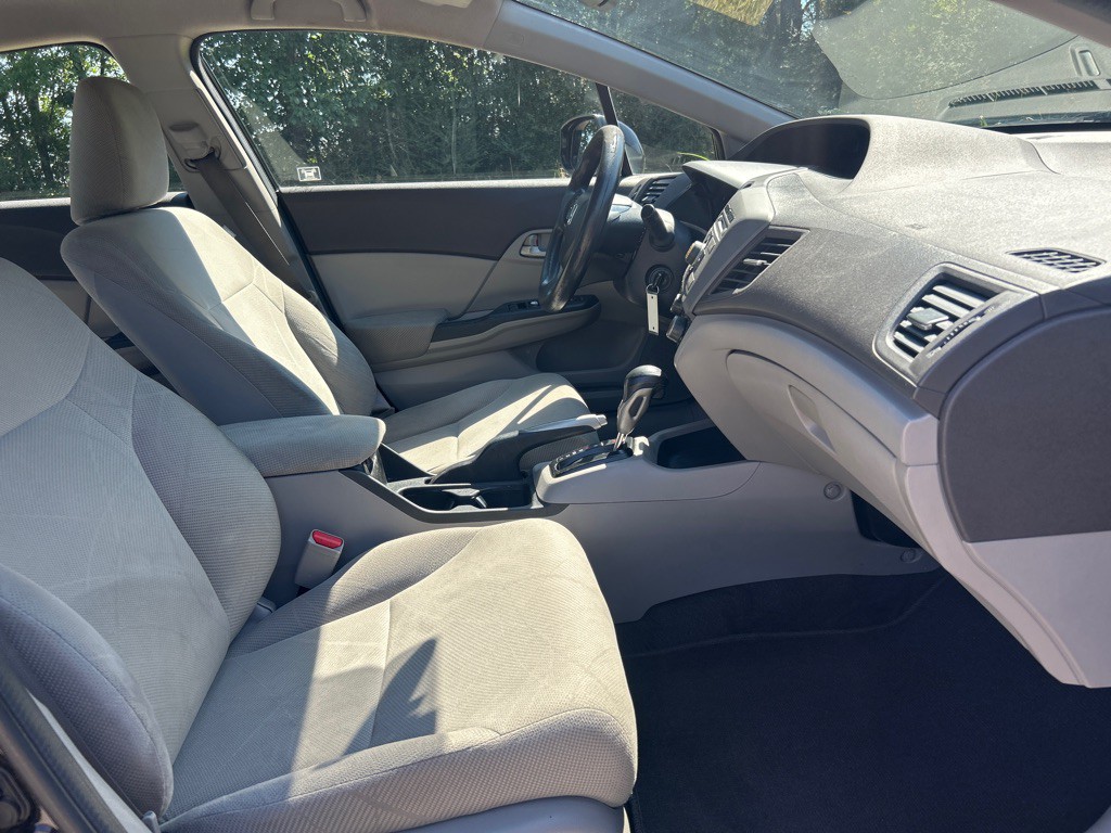 2012 Honda Civic Image 17