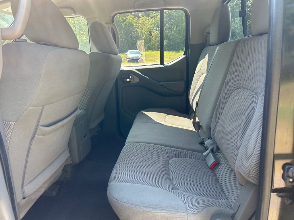 2019 Nissan Frontier Image 16