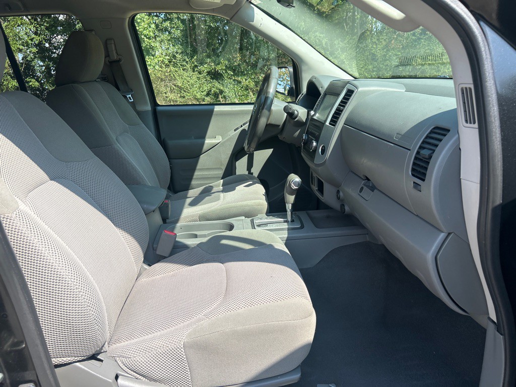 2019 Nissan Frontier Image 18