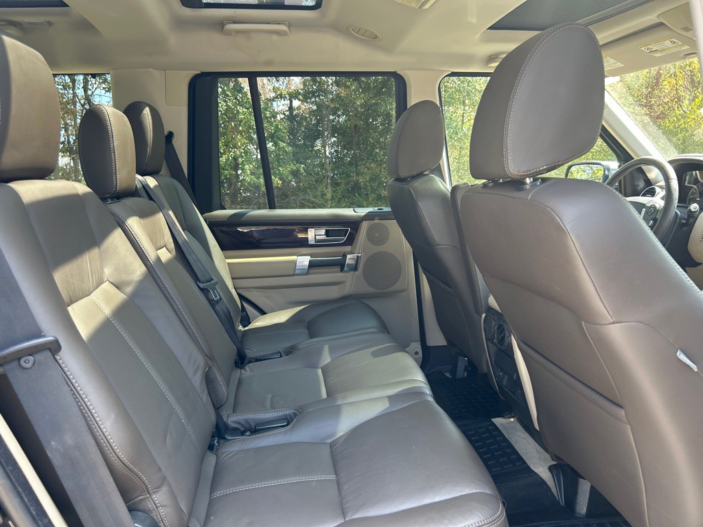2012 Land Rover LR4 Image 20