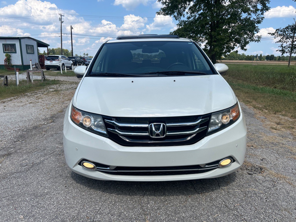2017 Honda Odyssey Image 2