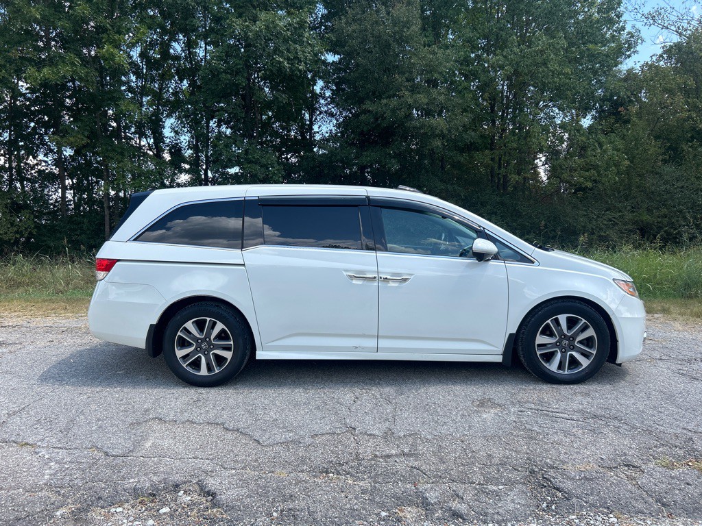 2017 Honda Odyssey Image 5