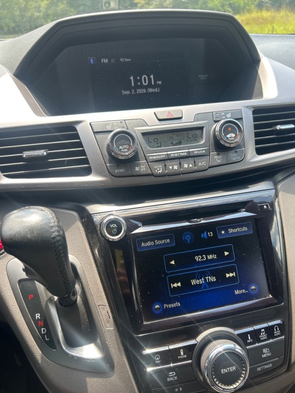 2017 Honda Odyssey Image 12