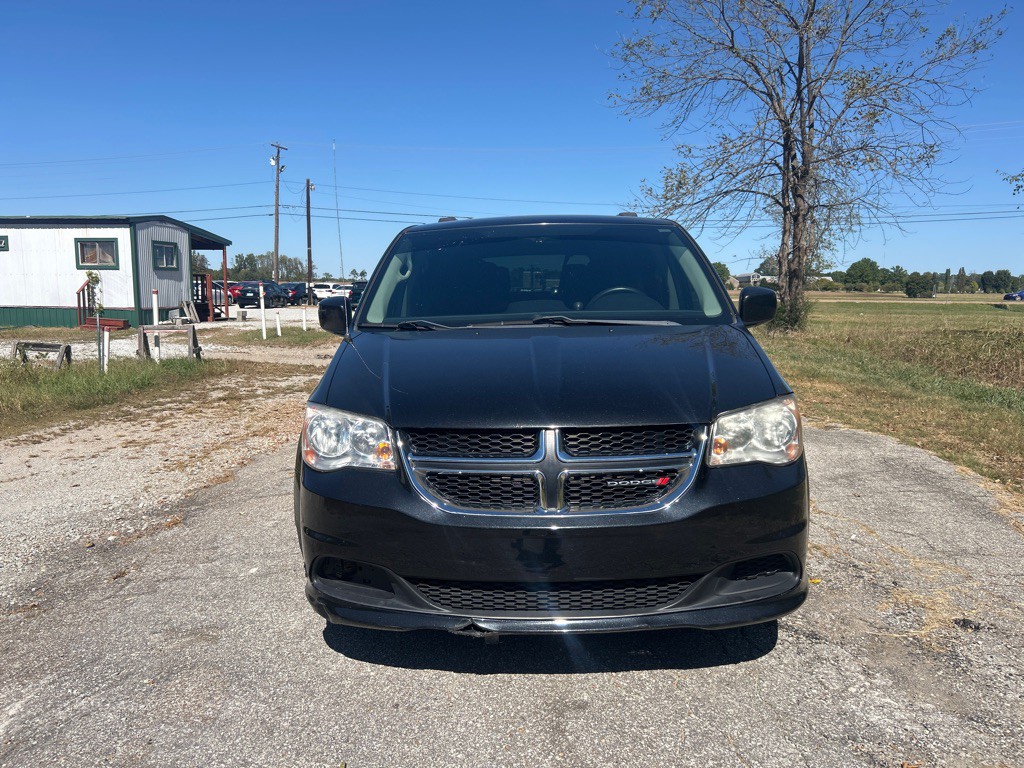 2016 Dodge Grand Caravan Image 2