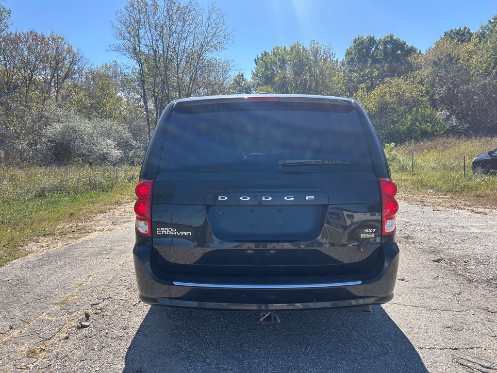 2016 Dodge Grand Caravan Image 4