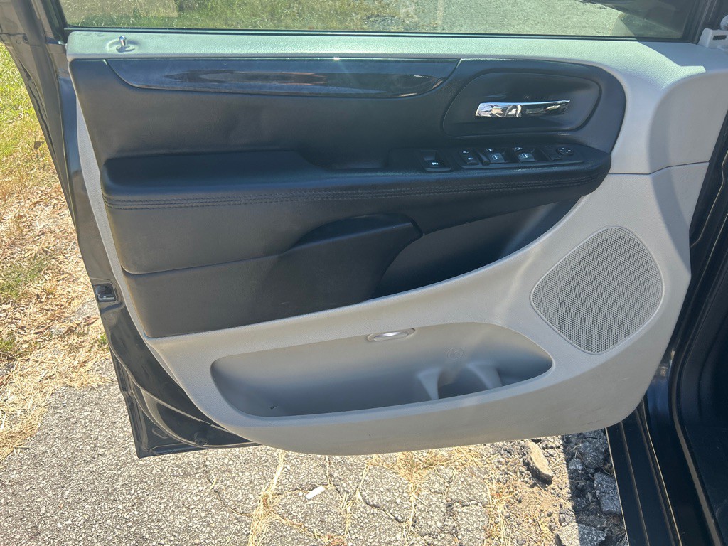 2016 Dodge Grand Caravan Image 7