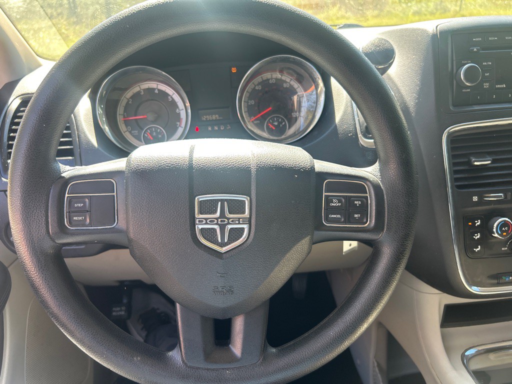 2016 Dodge Grand Caravan Image 9