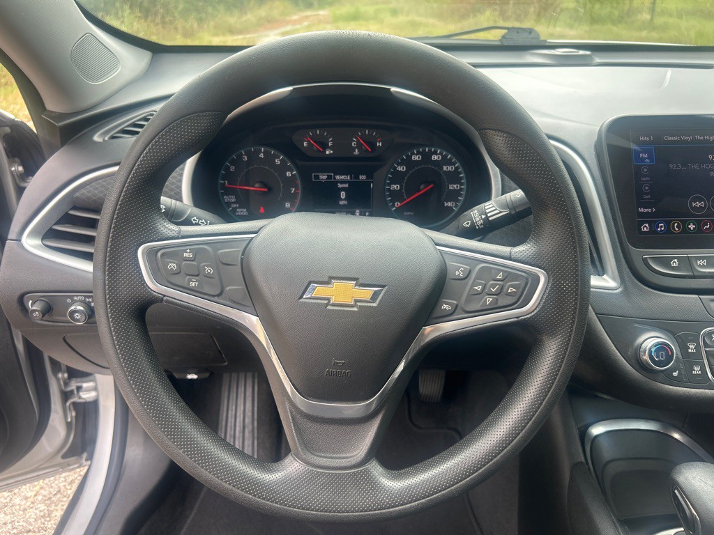 2022 Chevrolet Malibu Image 9
