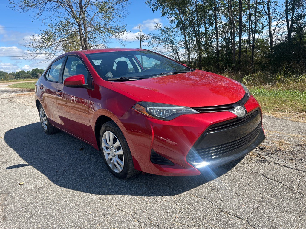 2019 Toyota Corolla Image 1