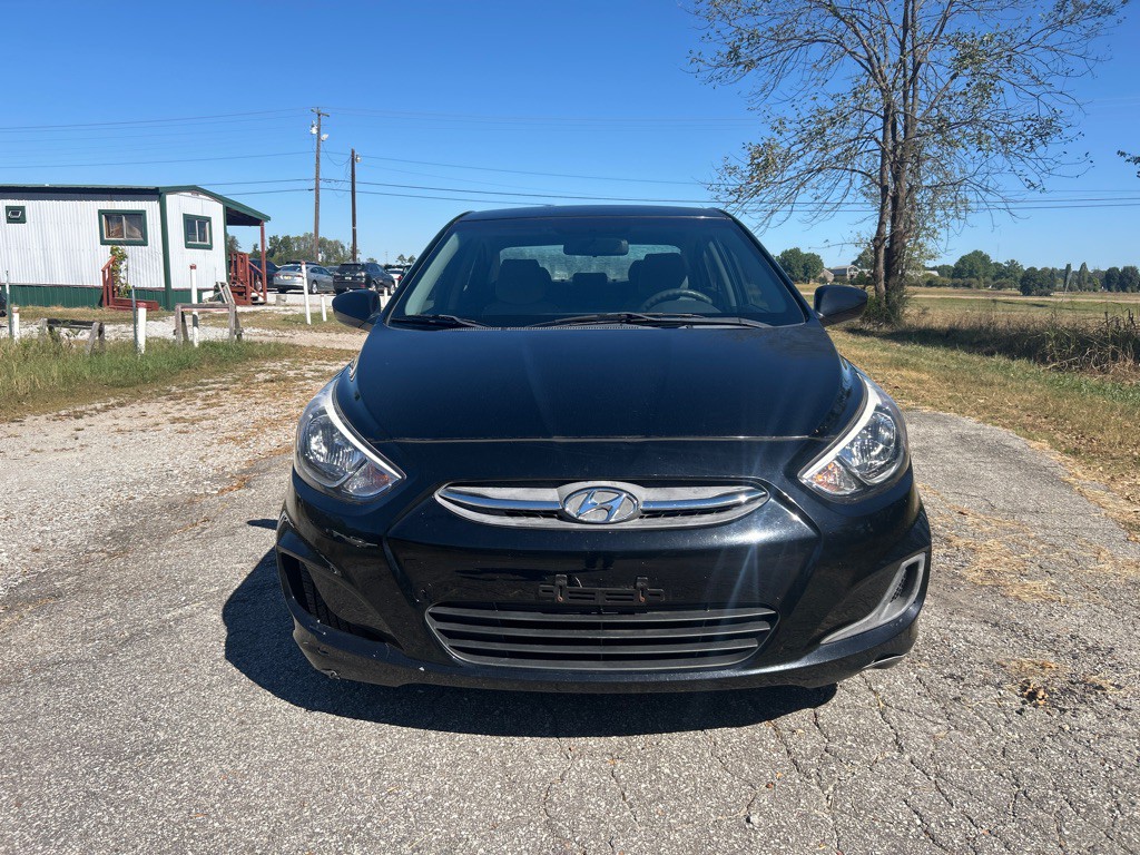 2017 Hyundai Accent Image 2