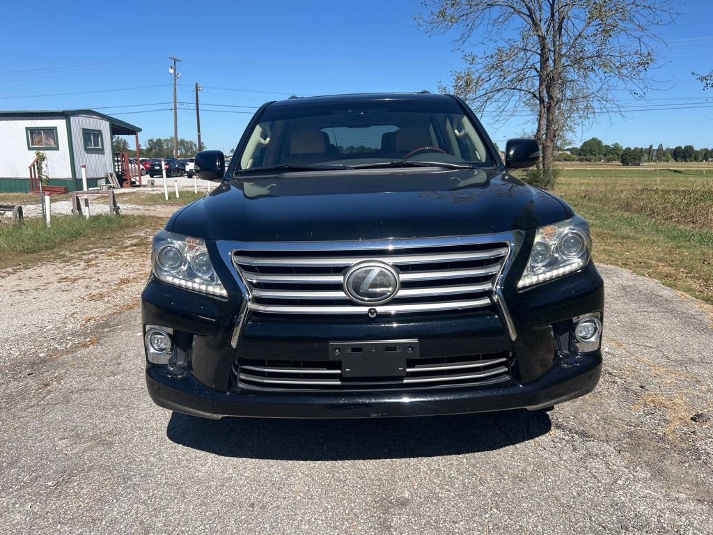 2014 Lexus LX Image 2