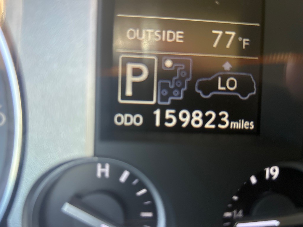 2014 Lexus LX Image 10
