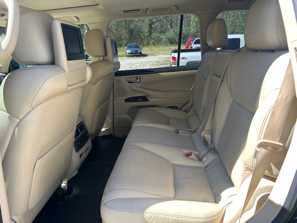 2014 Lexus LX Image 20