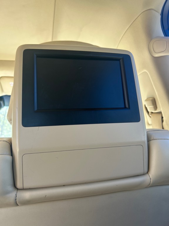 2014 Lexus LX Image 24