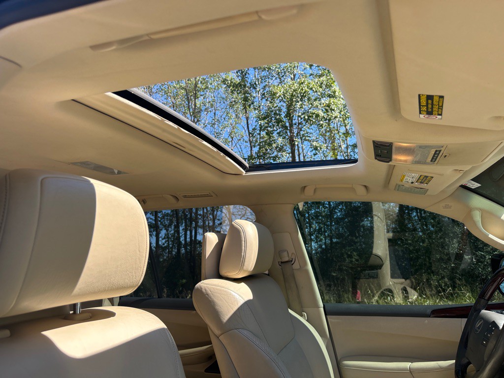 2014 Lexus LX Image 31