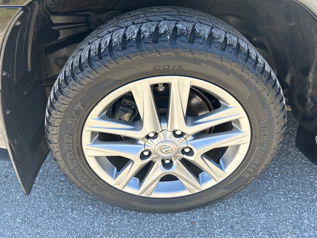 2014 Lexus LX Image 32