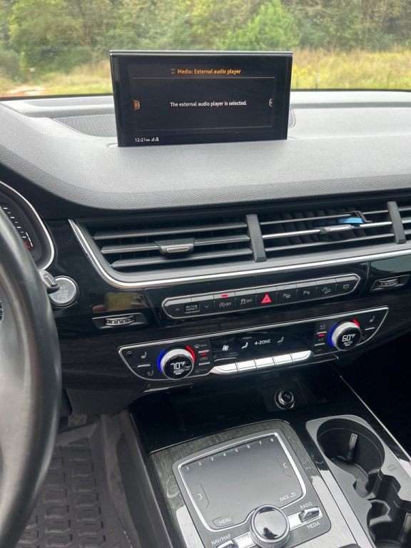 2019 Audi Q7 Image 11