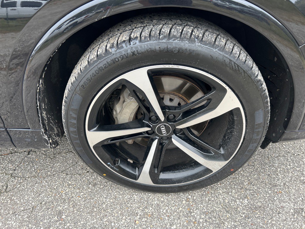 2019 Audi Q7 Image 27