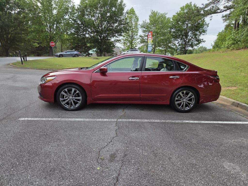 2018 Nissan Altima Image 2