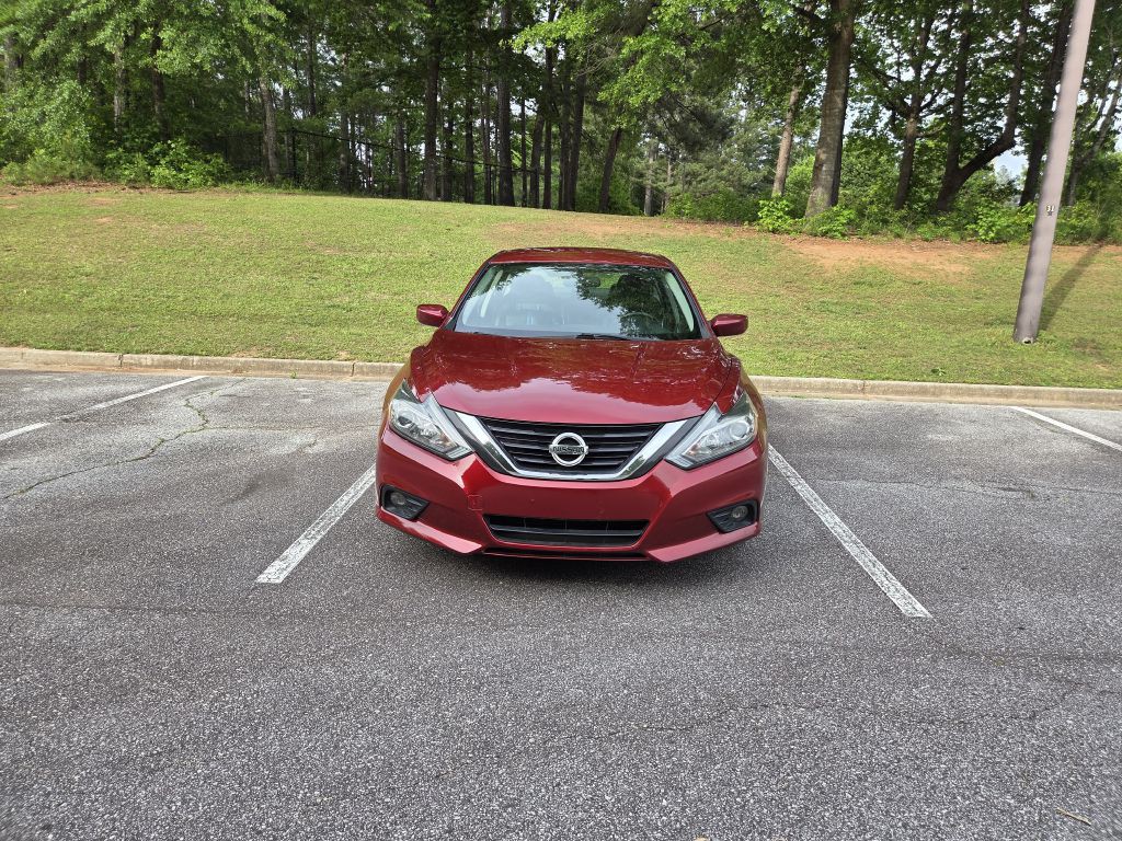 2018 Nissan Altima Image 8