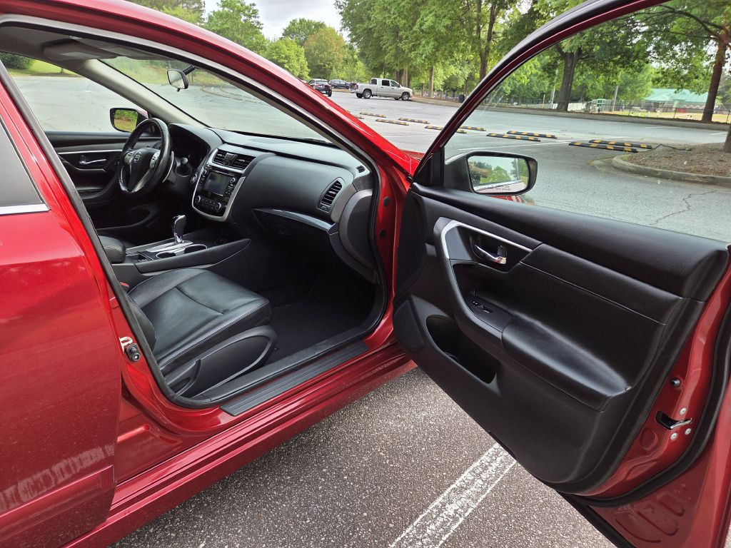2018 Nissan Altima Image 13