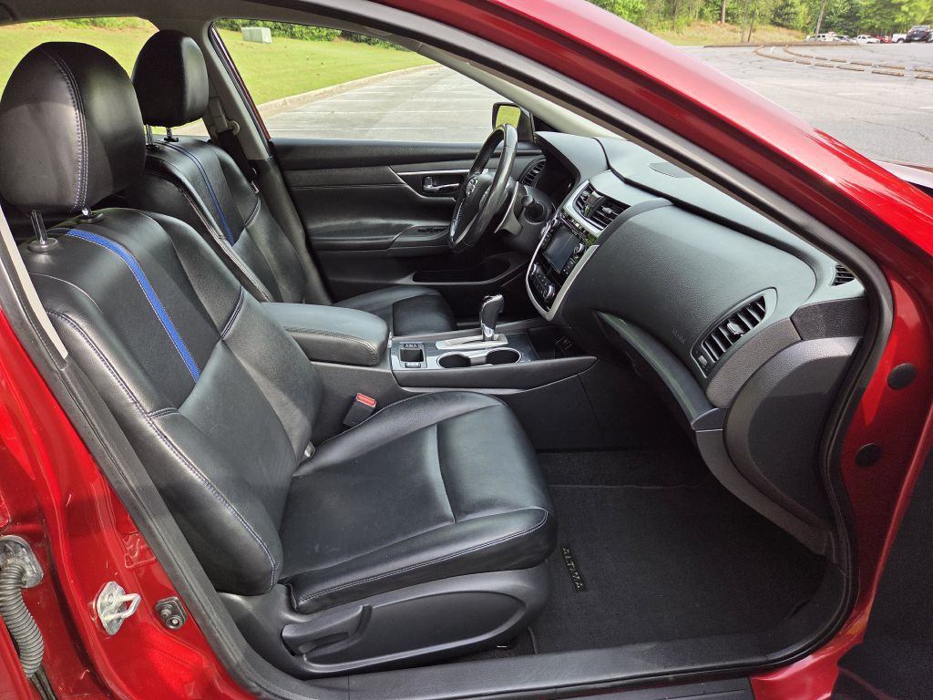 2018 Nissan Altima Image 14