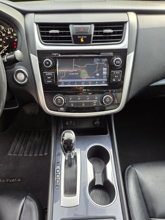 2018 Nissan Altima Image 19