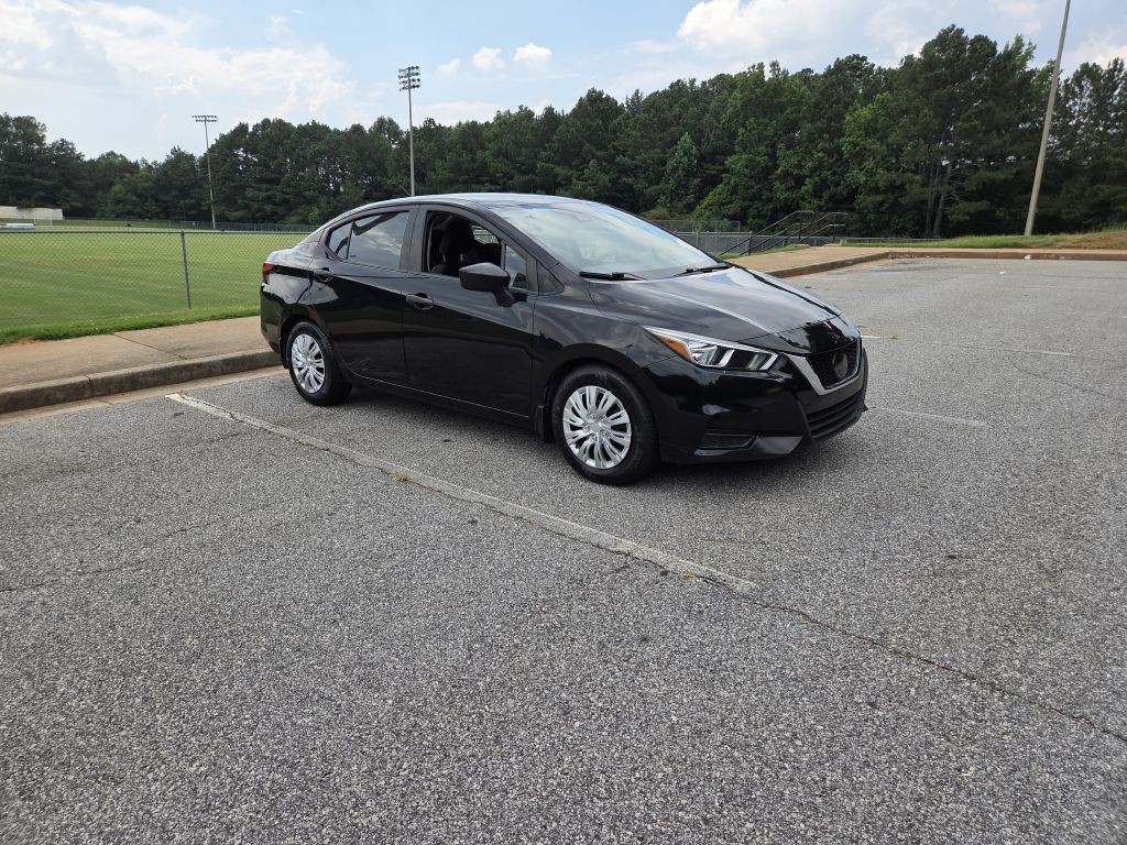 2020 Nissan Versa Image 7
