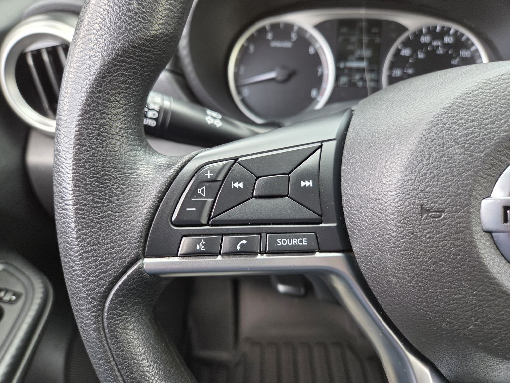 2020 Nissan Versa Image 22