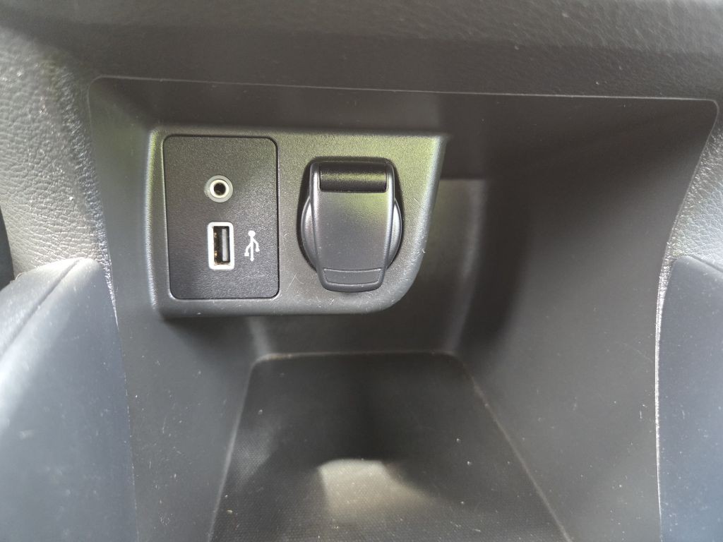 2020 Nissan Versa Image 26