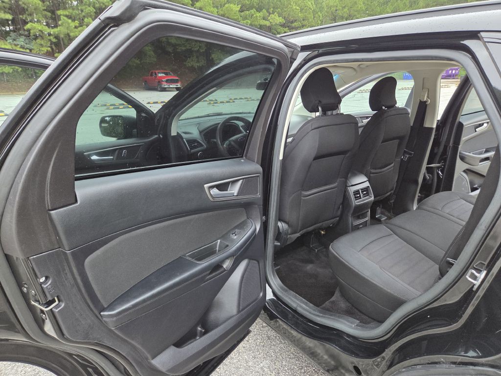 2015 Ford Edge Image 9
