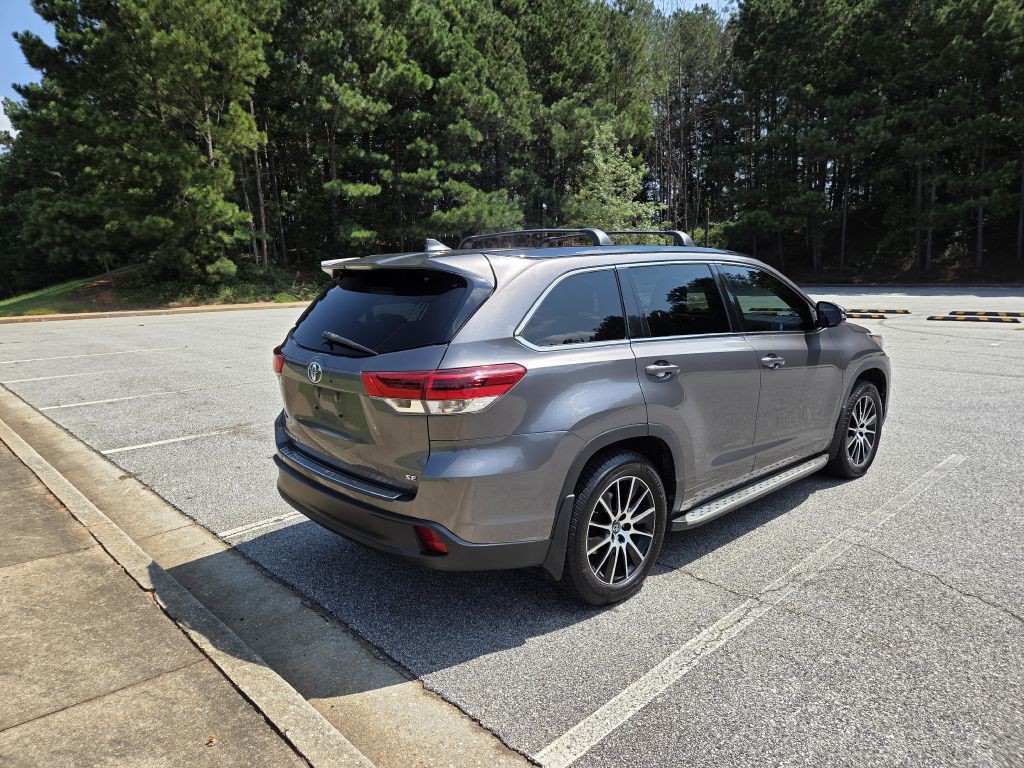 2017 Toyota Highlander Image 5