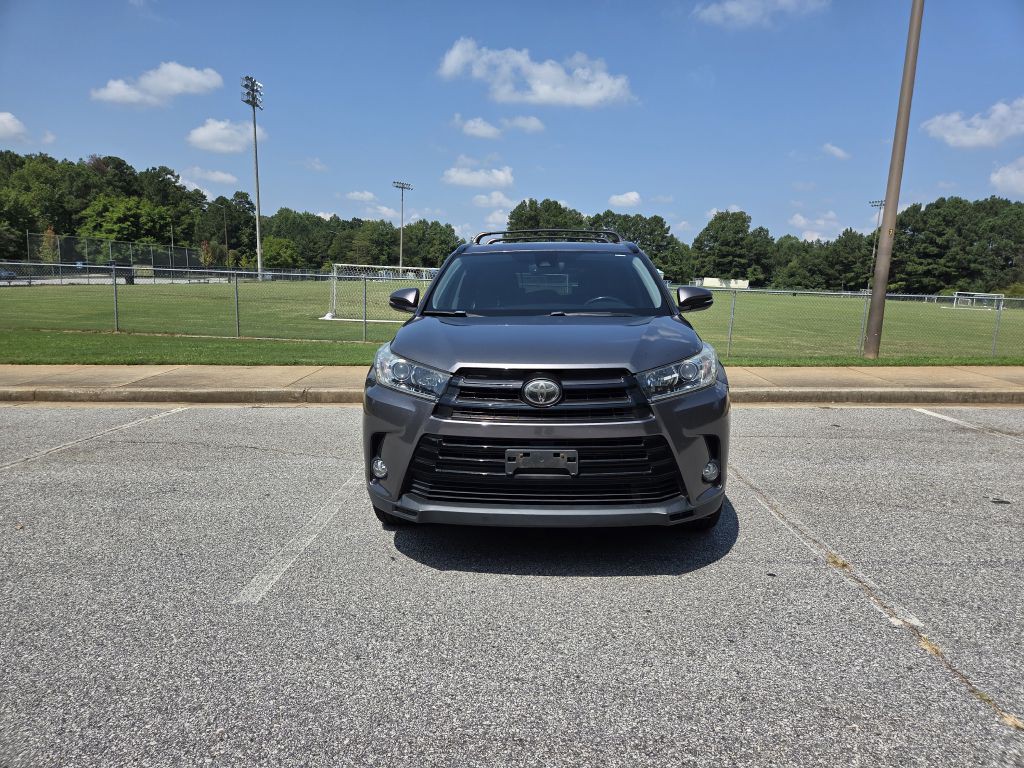 2017 Toyota Highlander Image 8