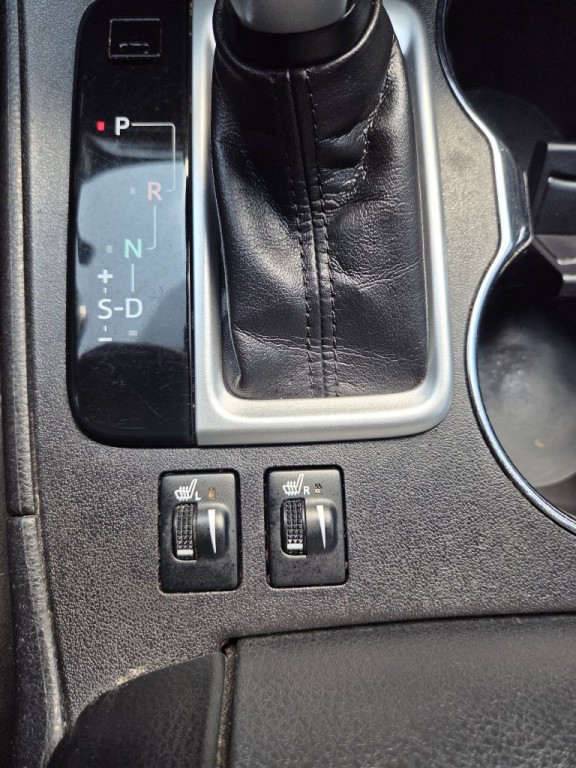 2017 Toyota Highlander Image 33