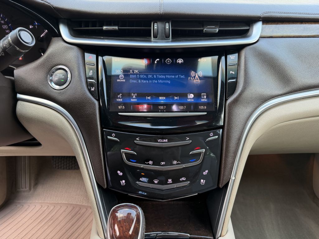 2013 Cadillac XTS Image 21