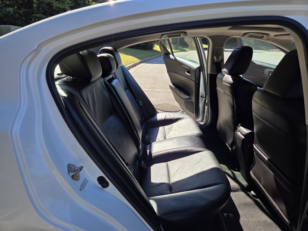 2014 Acura ILX Image 12