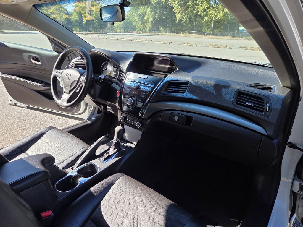 2014 Acura ILX Image 15