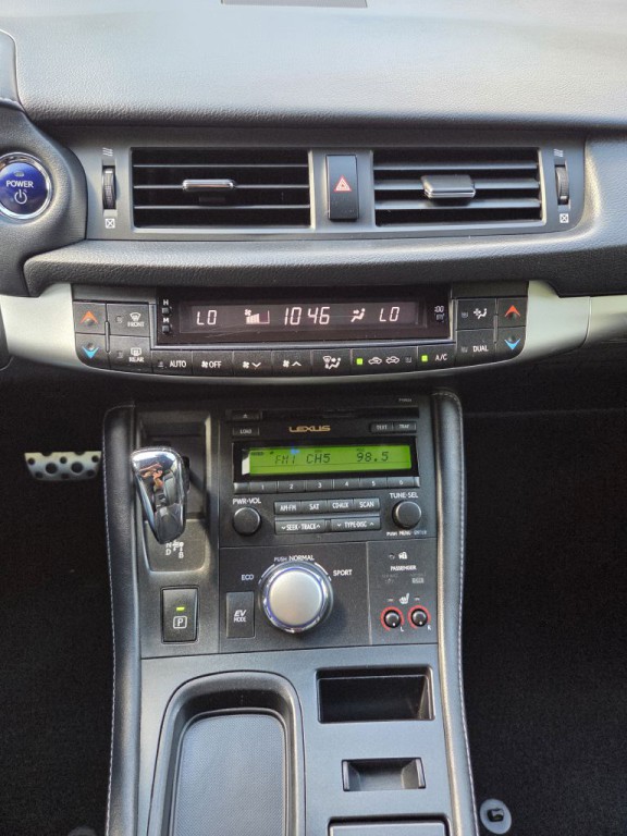2013 Lexus CT Image 19