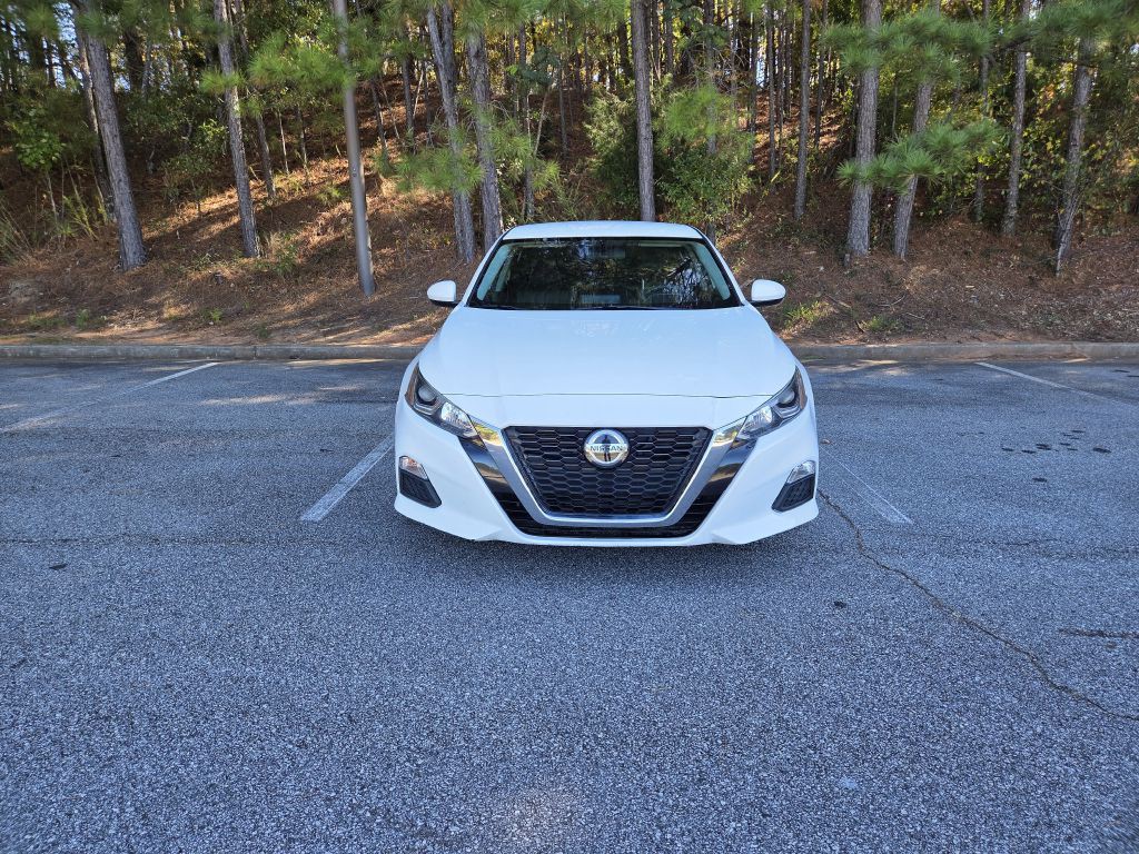 2020 Nissan Altima Image 8