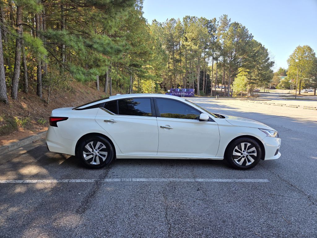 2020 Nissan Altima Image 6