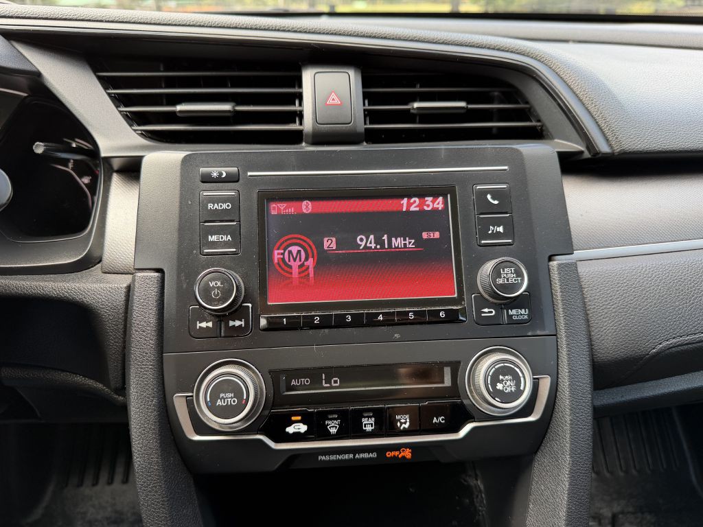 2017 Honda Civic Image 25