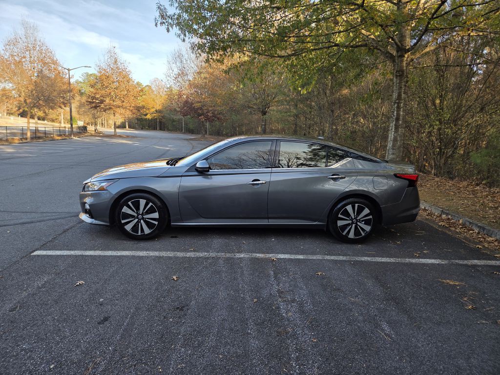 2019 Nissan Altima Image 2