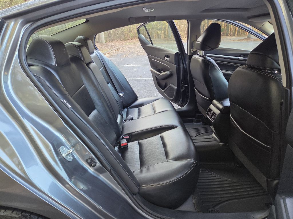 2019 Nissan Altima Image 12