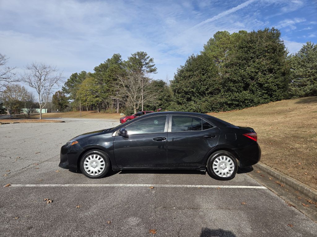 2019 Toyota Corolla Image 2