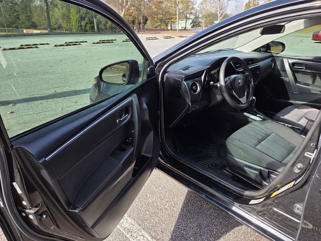 2019 Toyota Corolla Image 16