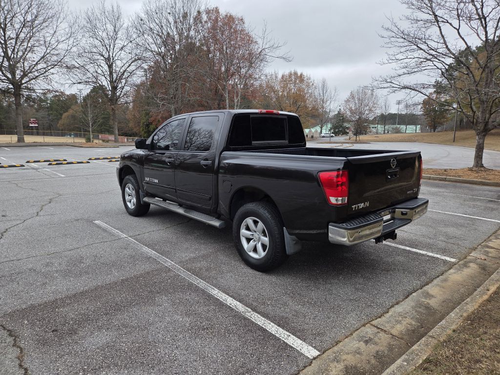 2014 Nissan Titan Image 3