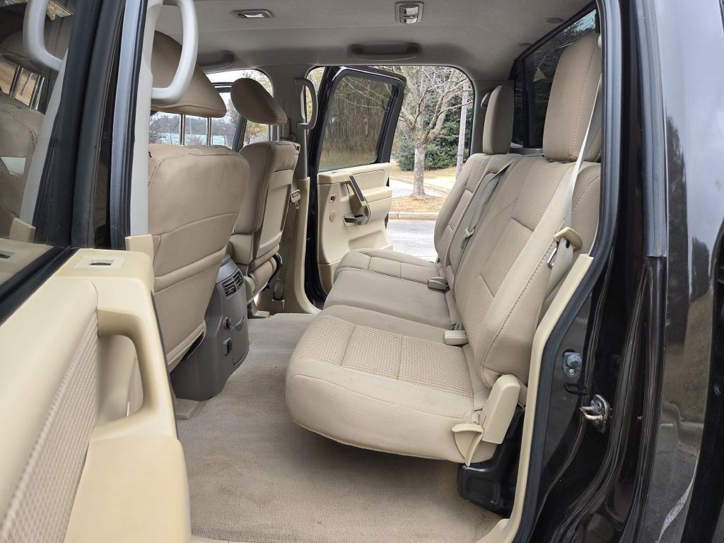 2014 Nissan Titan Image 10