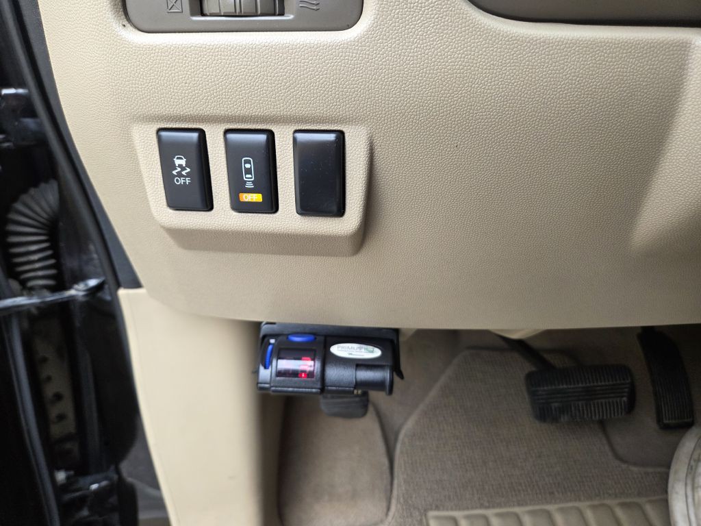 2014 Nissan Titan Image 26