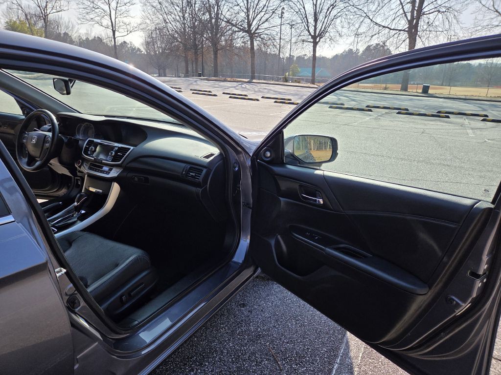 2013 Honda Accord Image 12