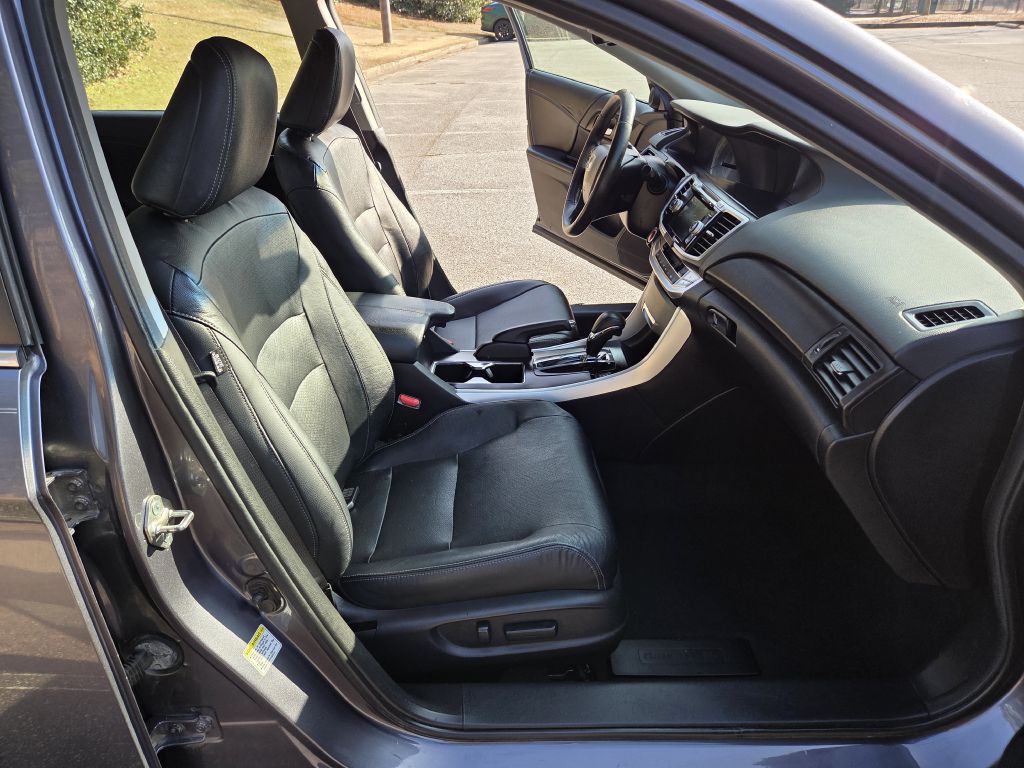 2013 Honda Accord Image 13